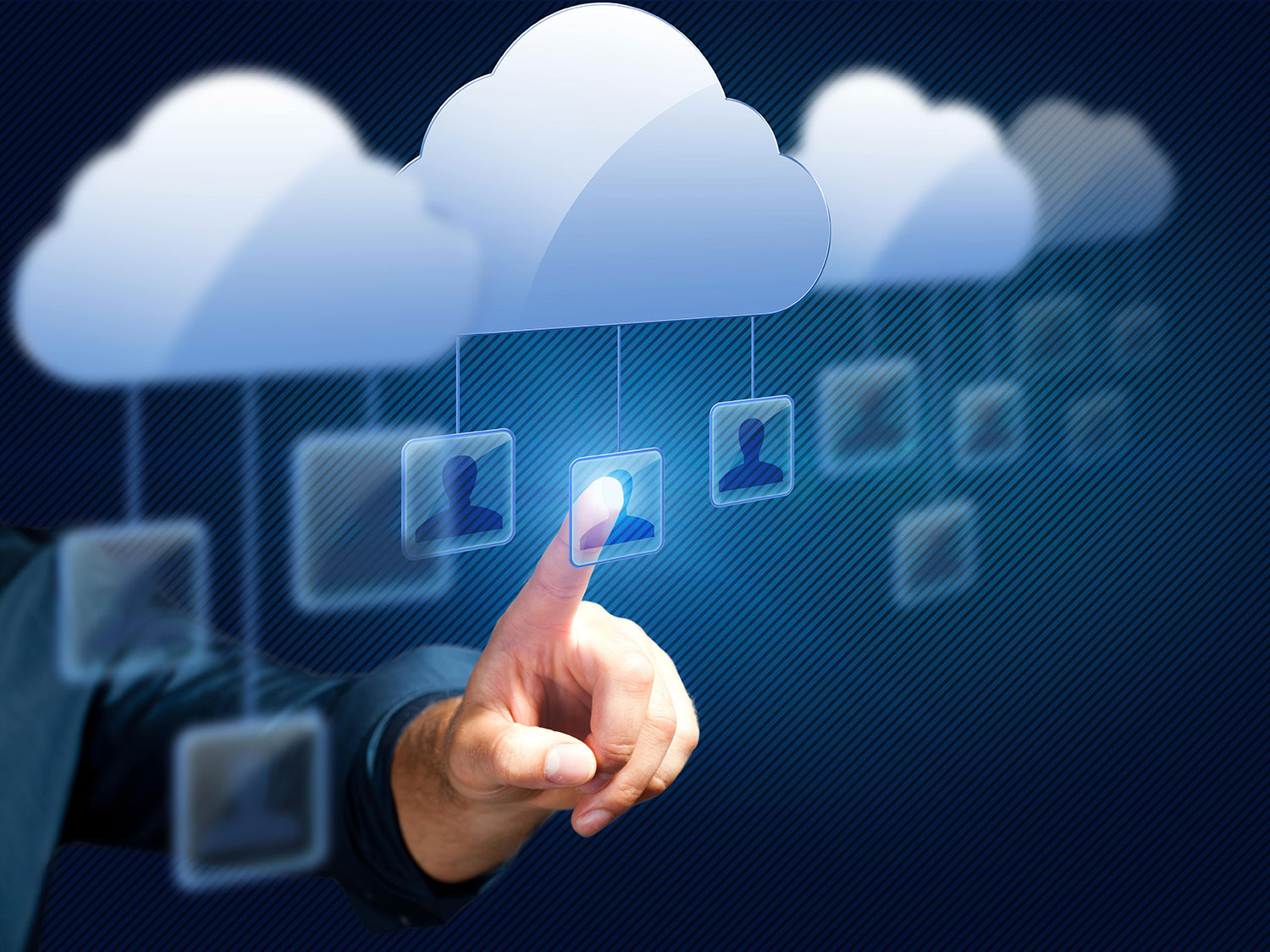 Impacts of Cloud Computing in Online Marketing