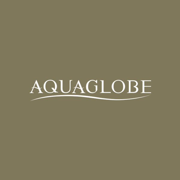 Give The Dog a Bone: Aquaglobe Give The Dog a Bone: Aquaglobe